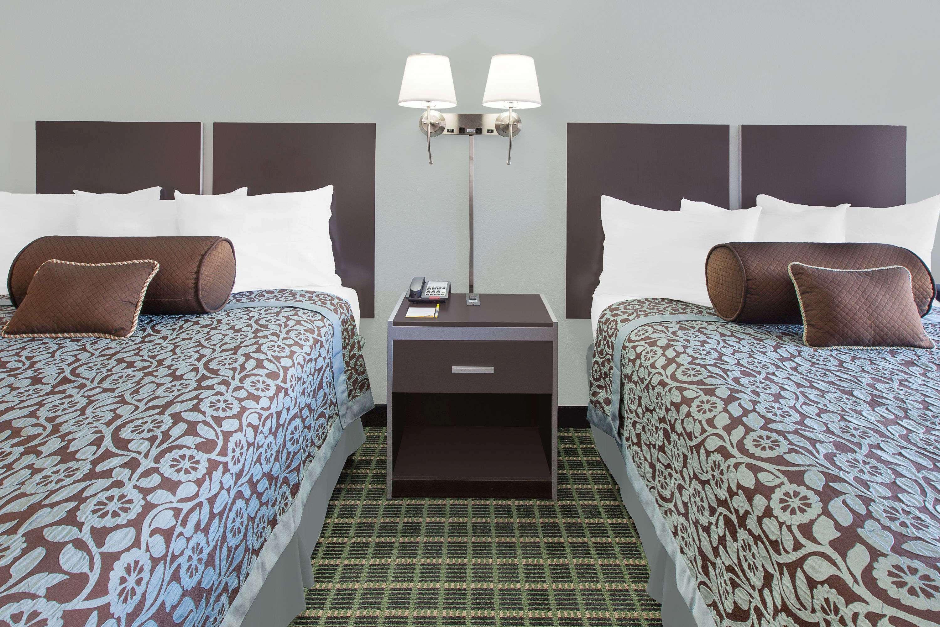 Days Inn By Wyndham Market Center Dallas Love Field Zewnętrze zdjęcie