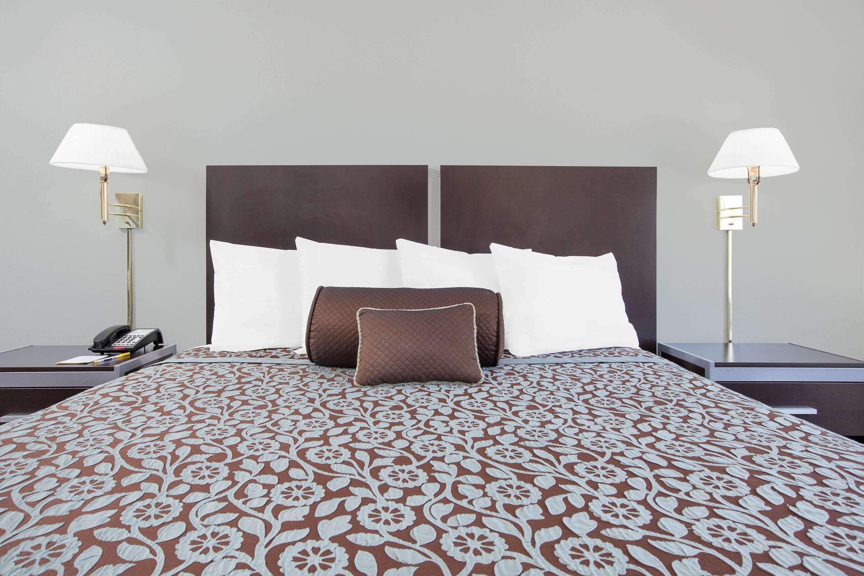 Days Inn By Wyndham Market Center Dallas Love Field Zewnętrze zdjęcie